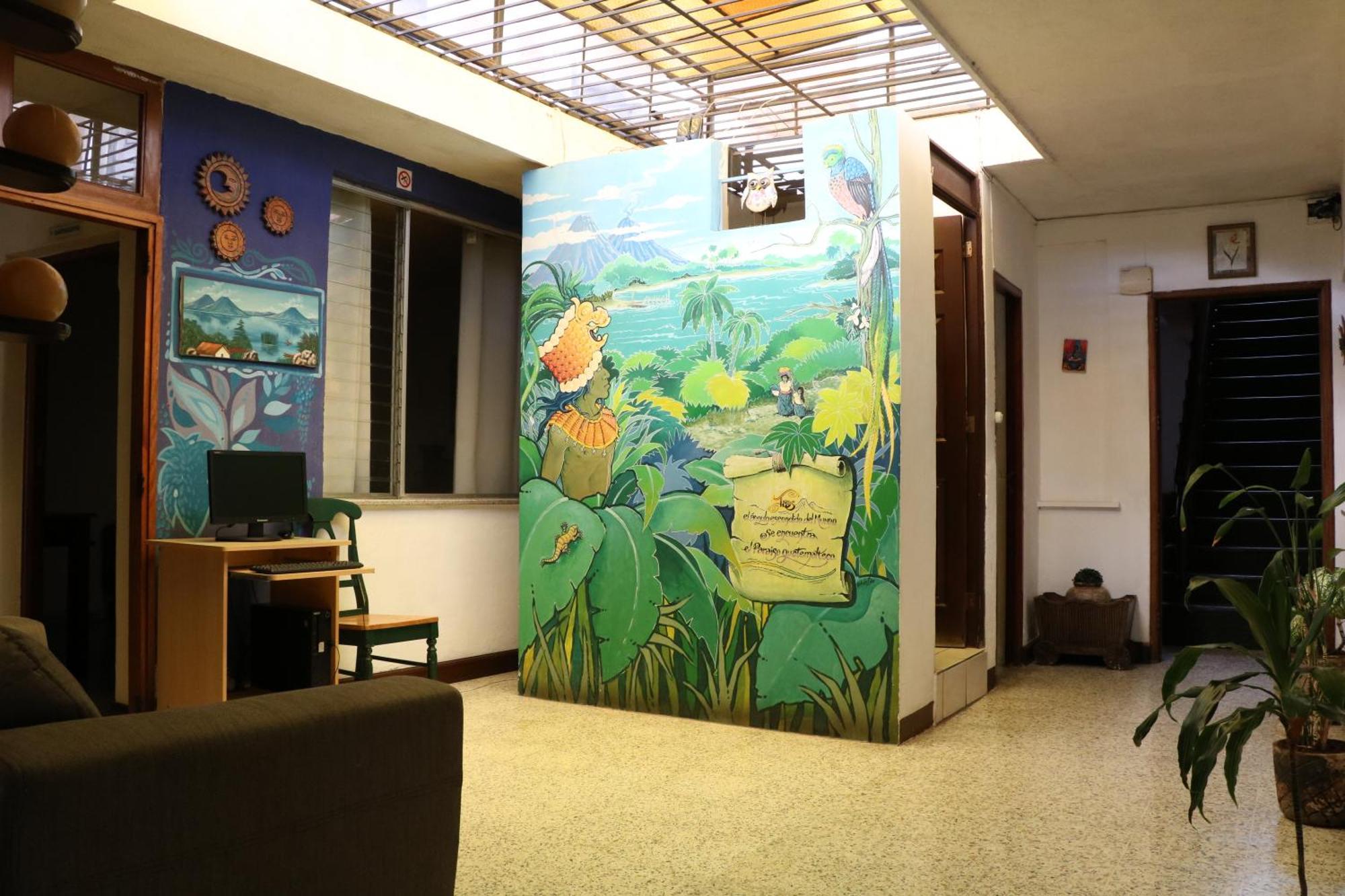 Hostal Los Volcanes Guatemala-Stadt Exterior foto